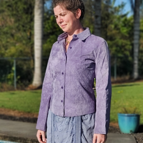 Express World Brand 100% Genuine Leather button up blouse, sz M-7/8 (Faded Now!) - Picture 11 of 17